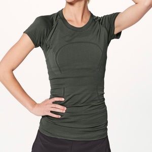Lululemon swiftly tech short sleeve crew